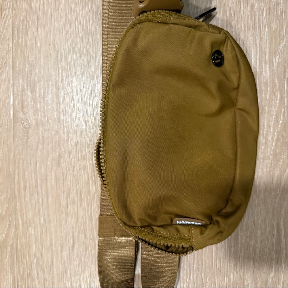 lululemon belt bag